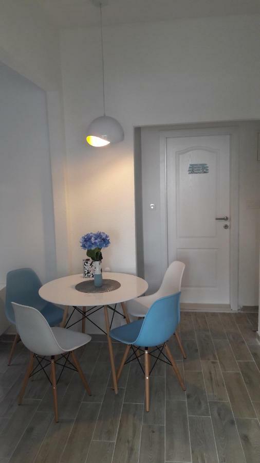 Apartments Villa Antony 드레베니크 외부 사진