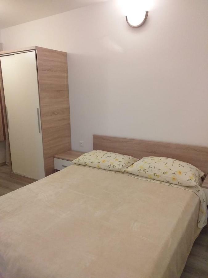 Apartments Villa Antony 드레베니크 외부 사진