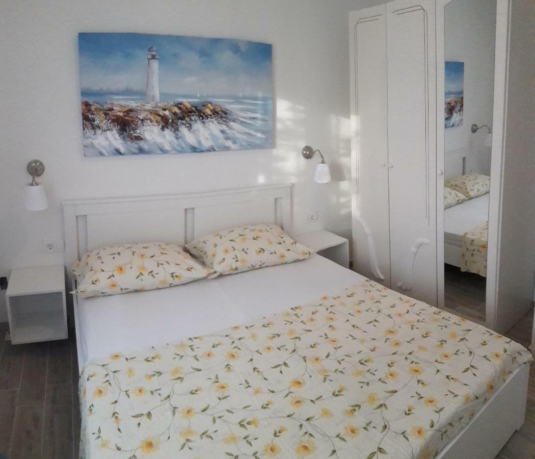Apartments Villa Antony 드레베니크 외부 사진