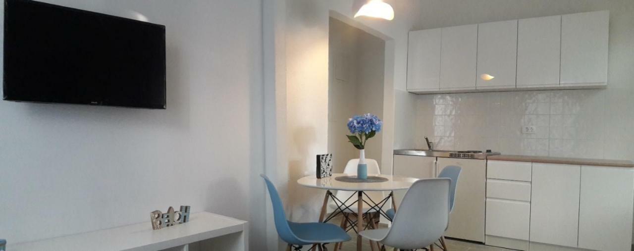 Apartments Villa Antony 드레베니크 외부 사진