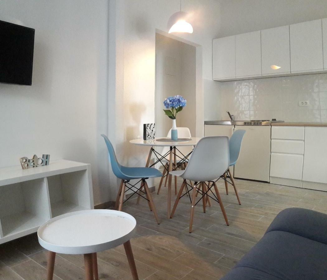 Apartments Villa Antony 드레베니크 외부 사진